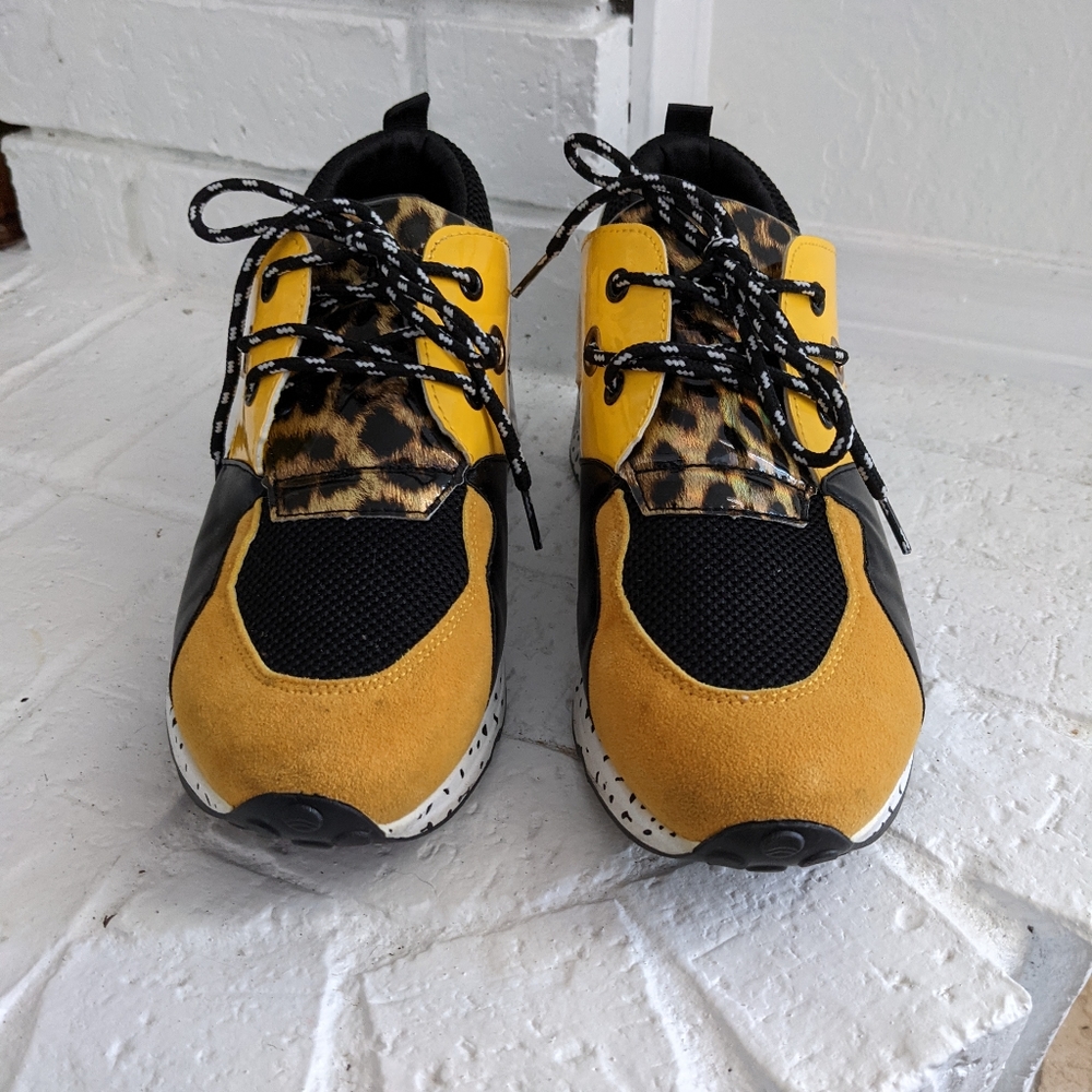 La Sheelah Women's Sneakers